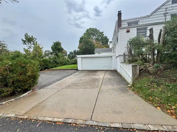 11 Lee CT #A, Great Neck, NY 11024