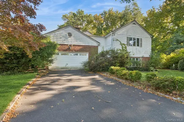 124 Whistler RD, Manhasset, NY 11030