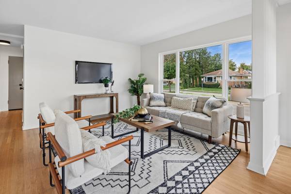 3945 Birchwood AVE, Skokie, IL 60076