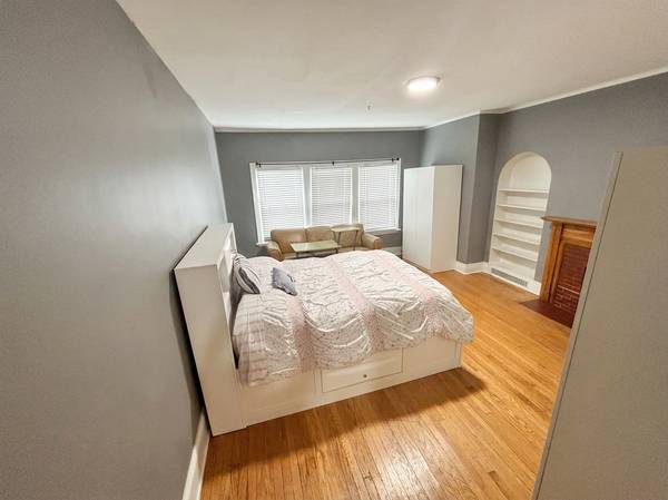 1228 Oak AVE #1M, Evanston, IL 60202
