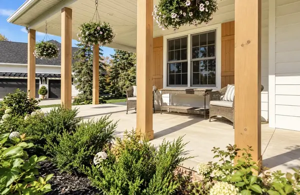 1909 Catkin Circle, Chesterton, IN 46304
