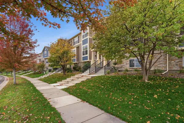 8385 Norwood LN N, Maple Grove, MN 55369