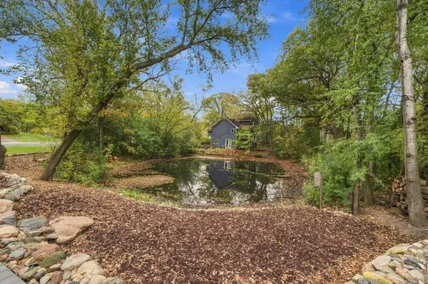 4143 Cashell GLN, Eagan, MN 55122