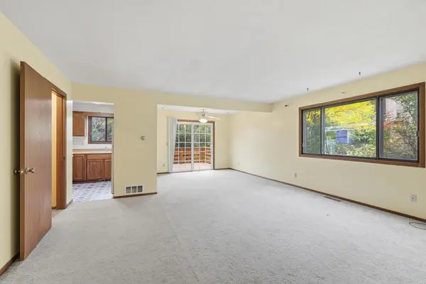 326 Morningside CIR, Saint Paul, MN 55119