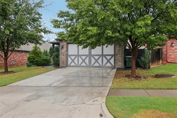 3313 Mount Mitchell LN, Norman, OK 73069