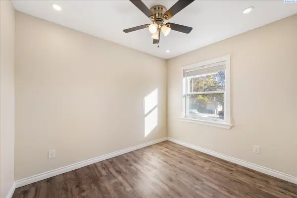 1611 Judson Ave, Richland, WA 99354
