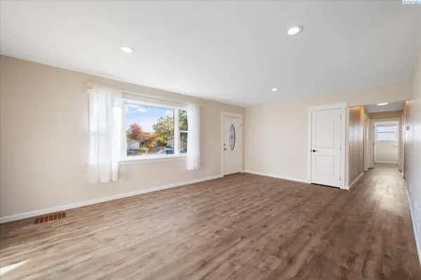 1611 Judson Ave, Richland, WA 99354