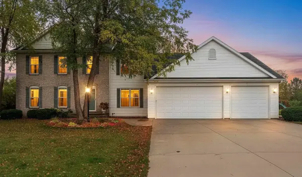 W5989 STRAWFLOWER DR, Appleton, WI 54915