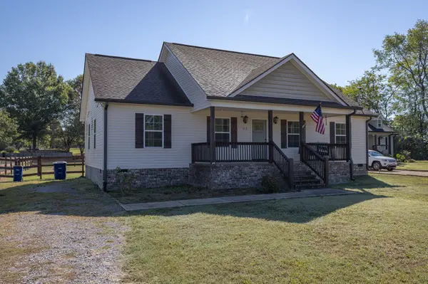 512 Robinson Ave, Chapel Hill, TN 37034
