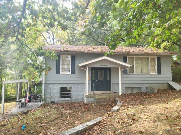 117 Flower Ln, Paris, TN 38242