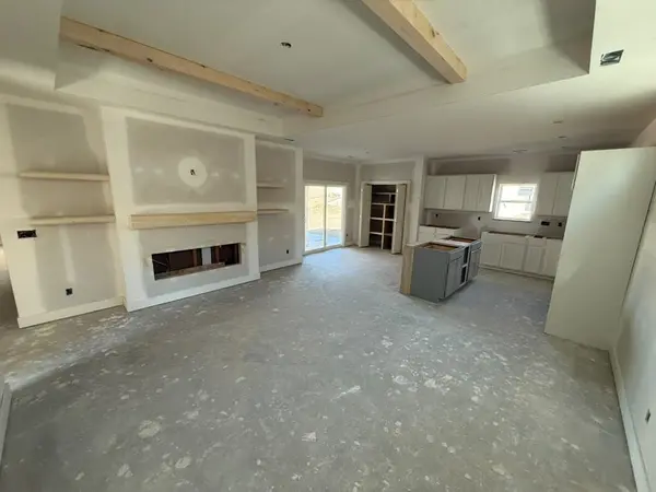 8974 E Joshua St, Bel Aire, KS 67226
