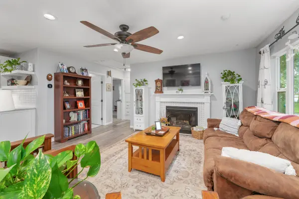 520 Emery St, Mulvane, KS 67110