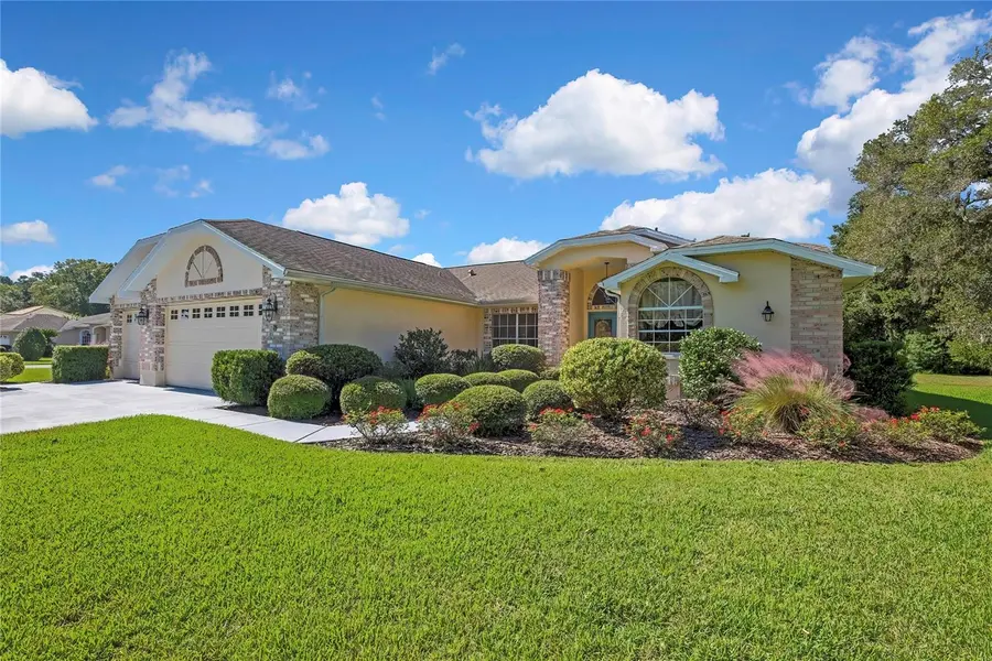 75 W CYPRESS BLVD, Homosassa, FL 34446