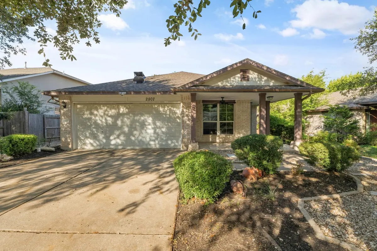 2807 Winslow DR, Leander, TX 78641