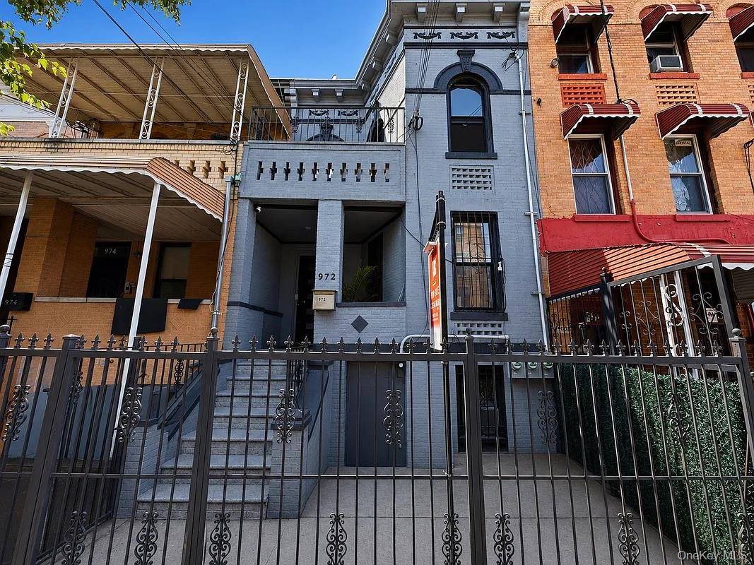 972 Dumont AVE, Brooklyn, NY 11208