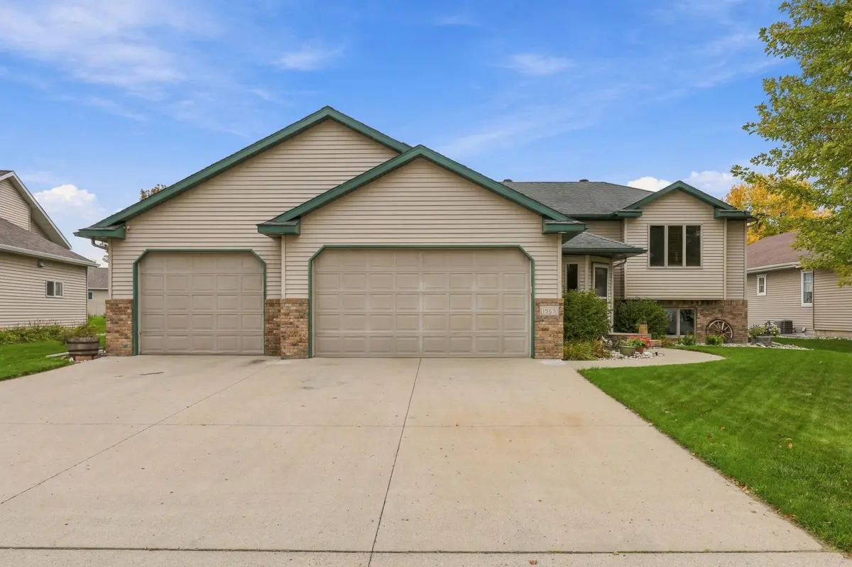 1563 7th ST E, West Fargo, ND 58078
