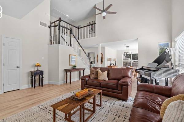 903 Meadow Creek DR, Pflugerville, TX 78660