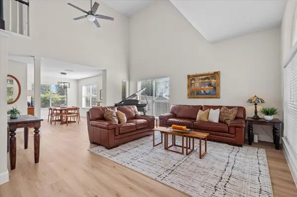 903 Meadow Creek DR, Pflugerville, TX 78660