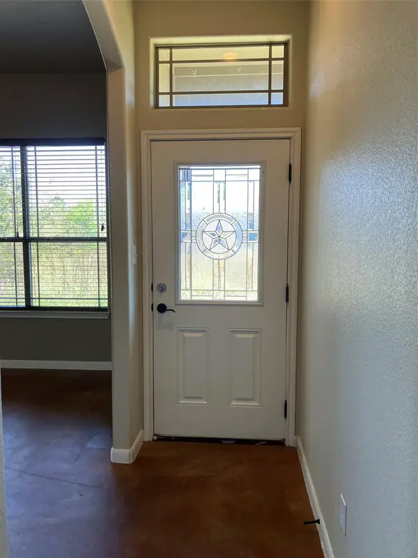 120 Pahala CT #B, Bastrop, TX 78602