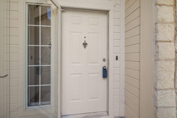 18 Azalea DR, Georgetown, TX 78626