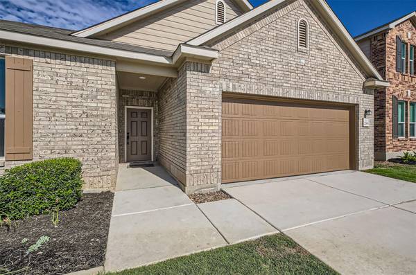 216 Deer Crest DR, New Braunfels, TX 78130