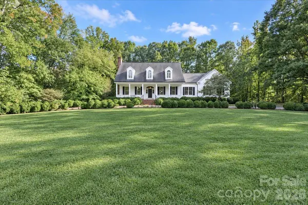 3230 Broadmoor DR, Statesville, NC 28625