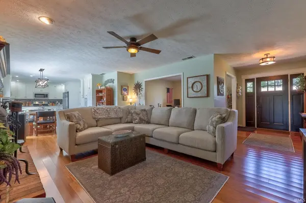 6525 Century LN, Evansville, IN 47725-7301