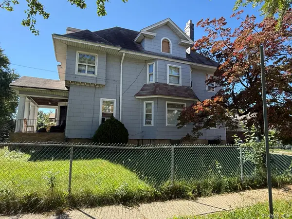 4304 169th ST, Flushing, NY 11358