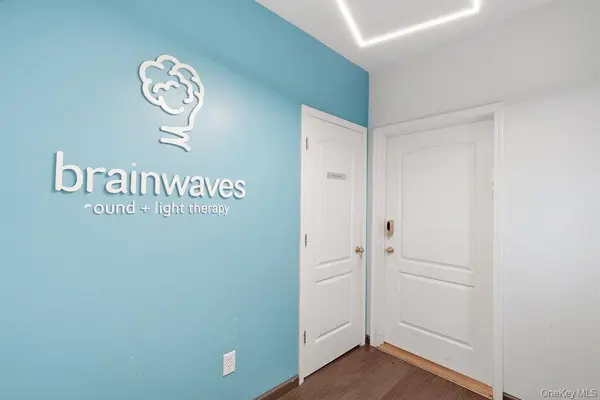 21 Dinev RD, Monroe, NY 10950
