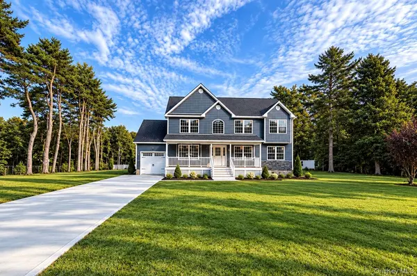 85 N Howell AVE, Centereach, NY 11720