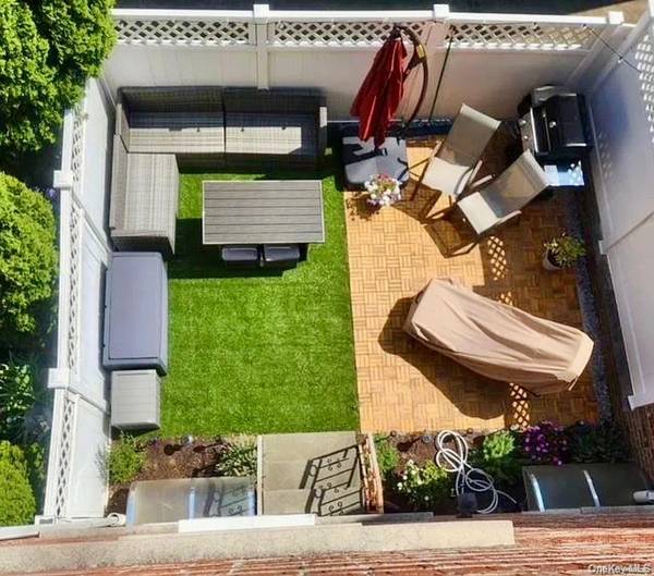 7904 Juniper Valley RD, Middle Village, NY 11379