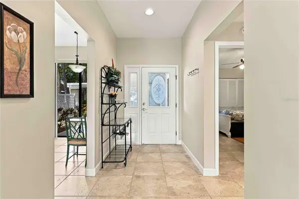 5480 HAMPSTEAD HEATH #14, Sarasota, FL 34235