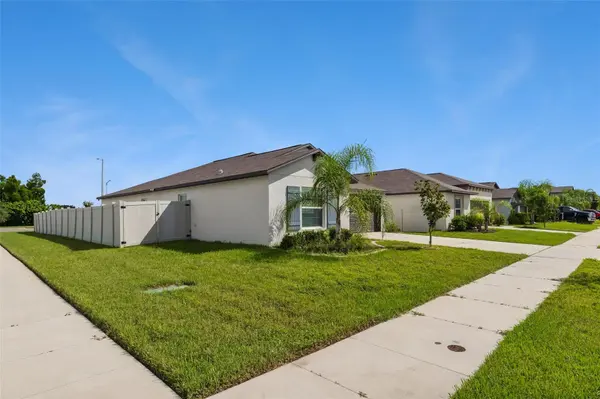 5404 BLUE AZURE DR, Wimauma, FL 33598