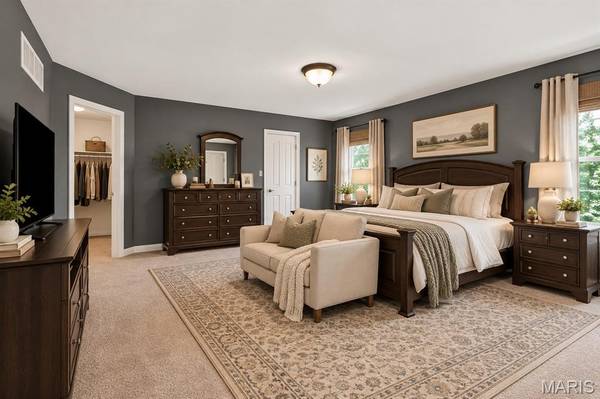634 Creek Bend DR, Lake St Louis, MO 63367