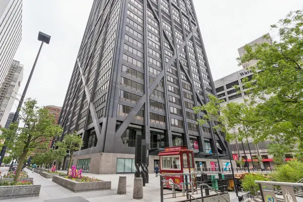 175 E Delaware PL #5721, Chicago, IL 60611