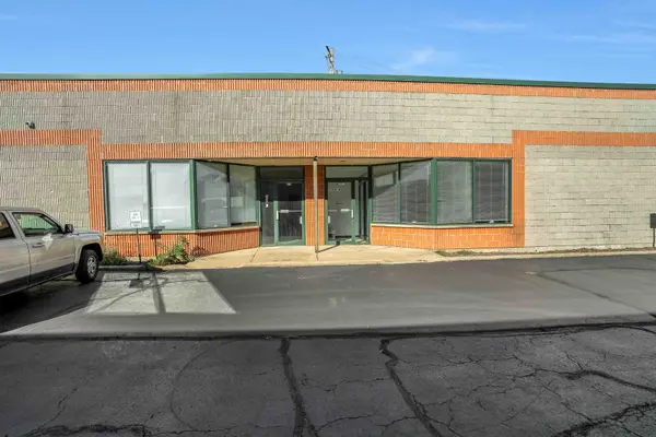 700 E Elm AVE, La Grange, IL 60525