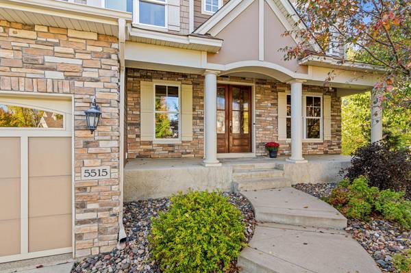 5515 Upland LN N, Plymouth, MN 55446