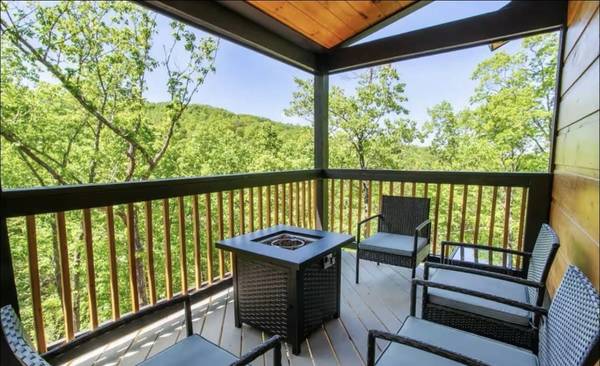 1909 Rose Pass, Sevierville, TN 37876