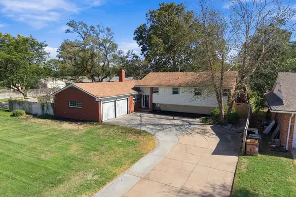1750 N Athenian, Wichita, KS 67203