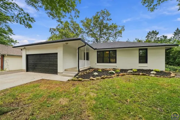3712 SW 34th ST, Topeka, KS 66614