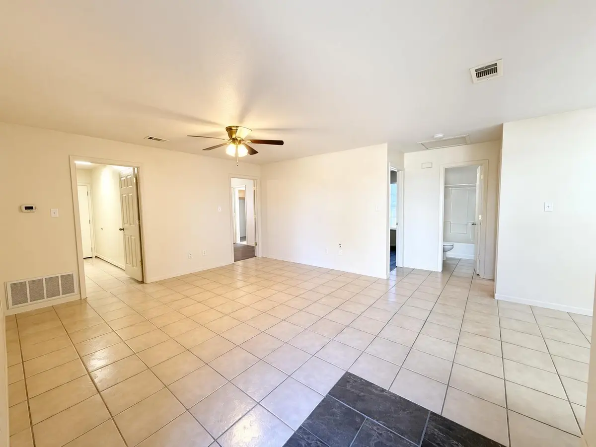 8701 N Highway 77 #109, Lexington, TX 78947