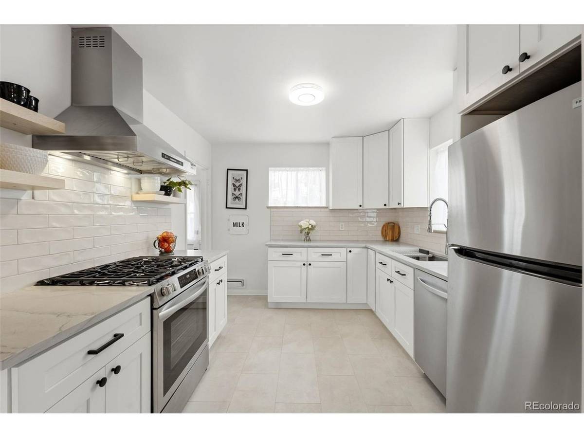 1990 S Wolff, Denver, CO 80219