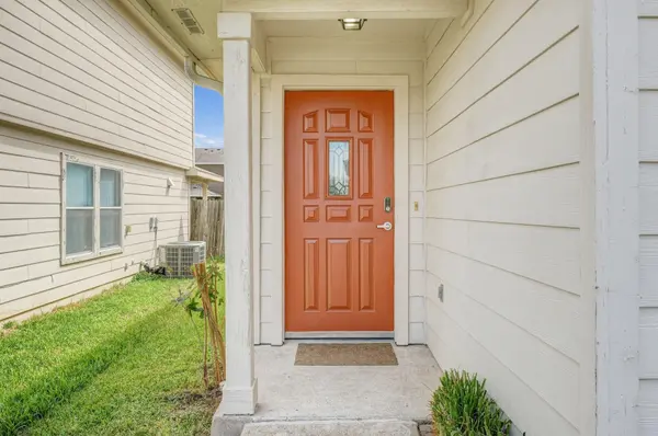 7417 Cayenne LN, Austin, TX 78741