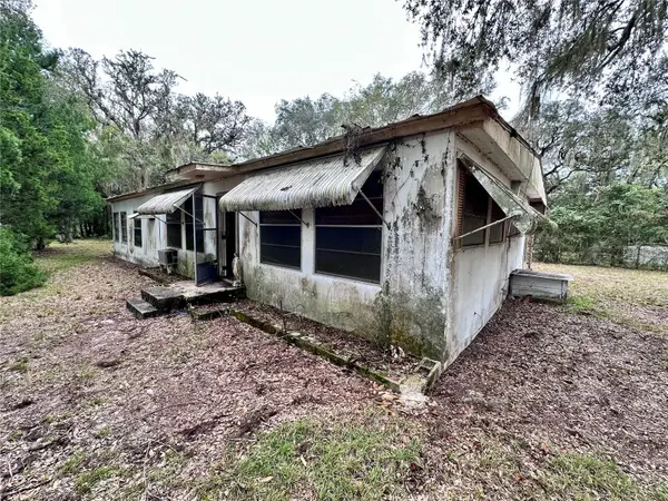 8940 SE 66TH AVE, Trenton, FL 32693