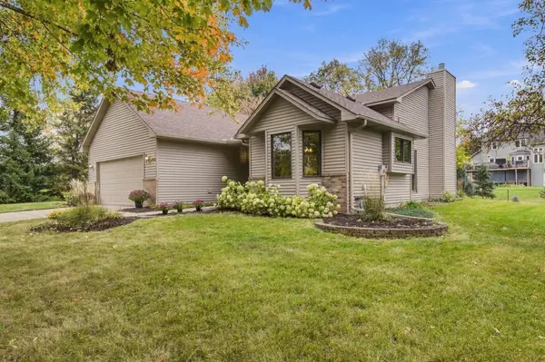 602 Todd AVE, Eagan, MN 55123