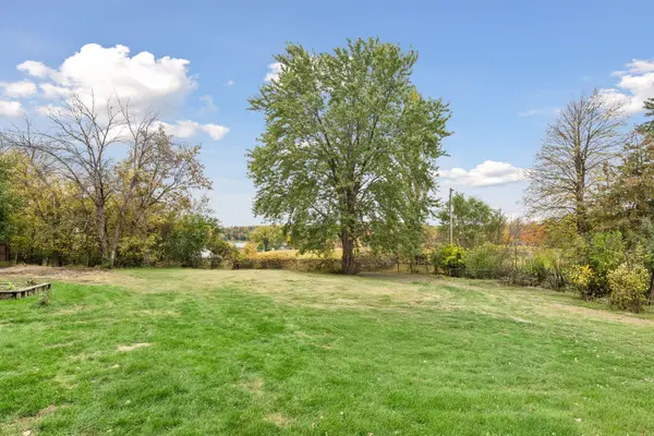 8775 Airport RD, Waconia, MN 55387