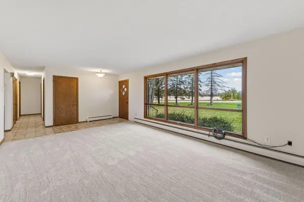 8775 Airport RD, Waconia, MN 55387