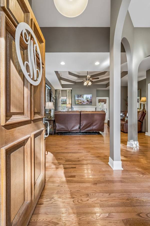1607 Ellington Dr, Lafayette, TN 37083