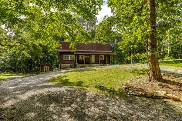 2076 Martins Chapel Church Rd, Springfield, TN 37172
