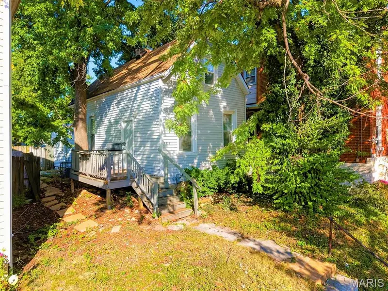 4711 Minnesota AVE, St Louis, MO 63111